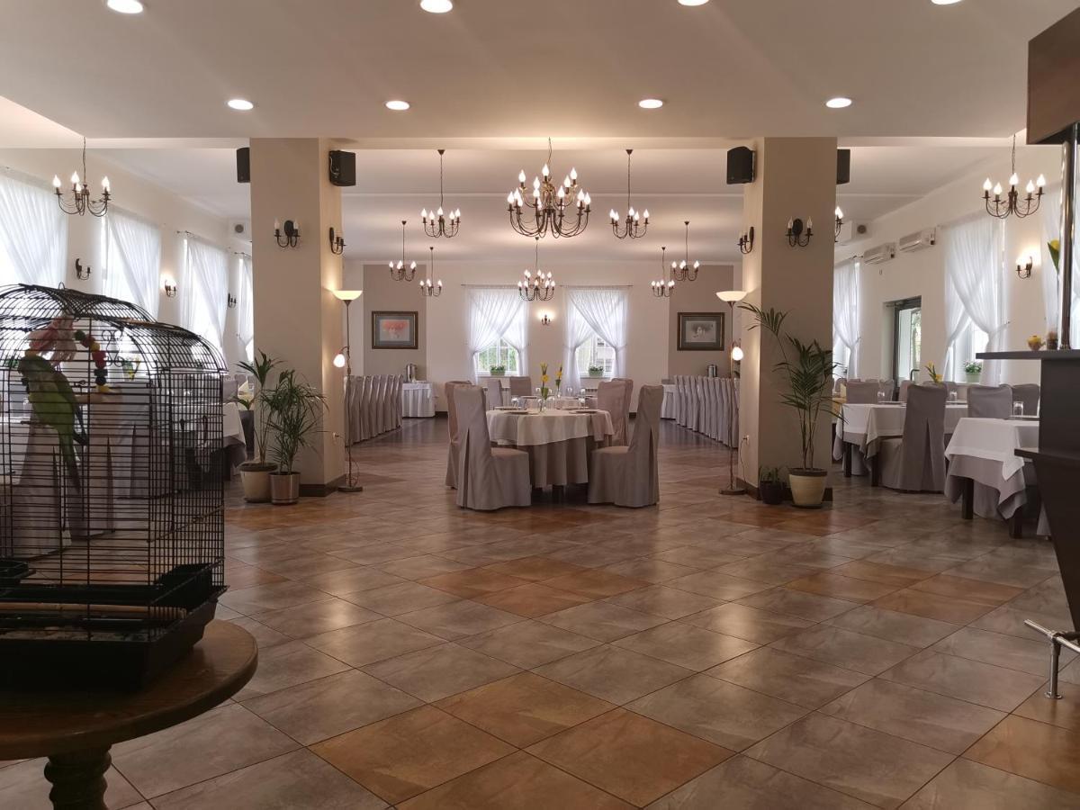 קונין Hotel Kakadu מראה חיצוני תמונה